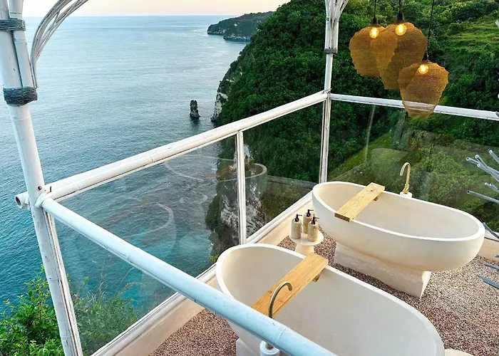 Honeymoon Sea View - Nusa Penida Villa Tanglad