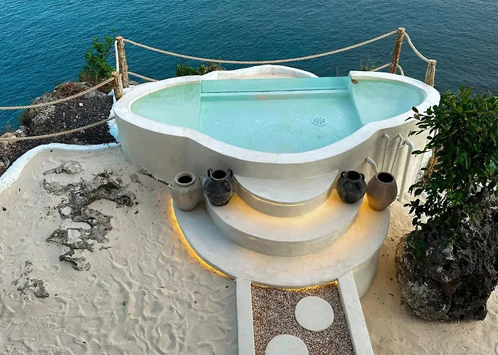 Honeymoon Sea View - Nusa Penida *