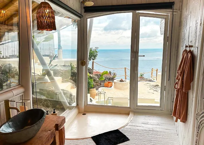 Honeymoon Sea View - Nusa Penida *